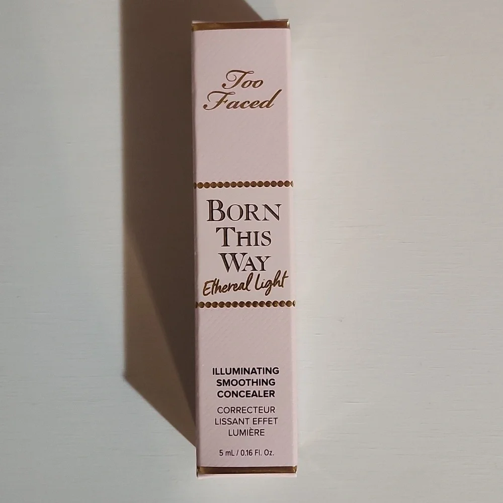 TOO FACED Graham Cracker Ethereal Light Born This Way Concealer